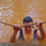 swimming at Terra Nostra thermal pool