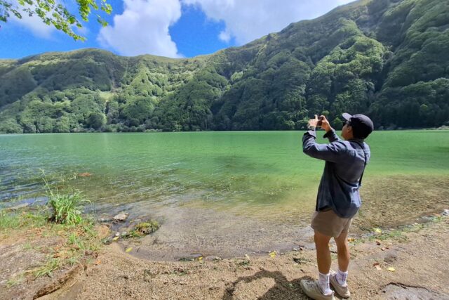 Tourist in Sete Cidades